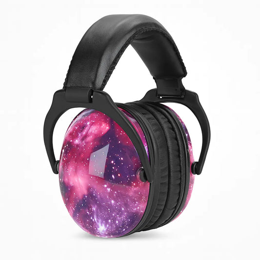 casque anti-bruit étudiant avec design de galaxie
