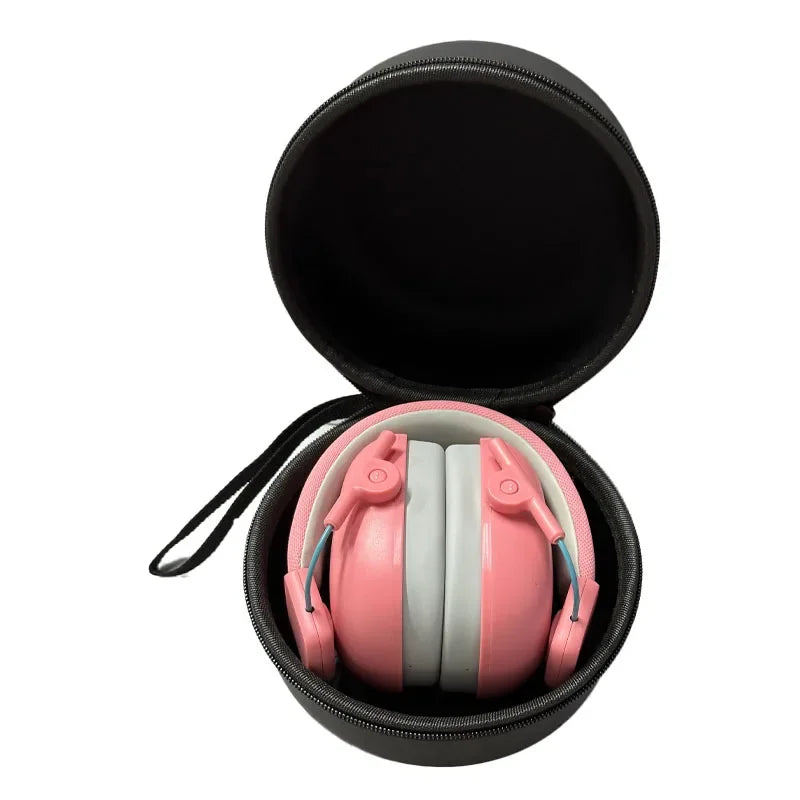 casque anti-bruit rose ranger dans son étui 